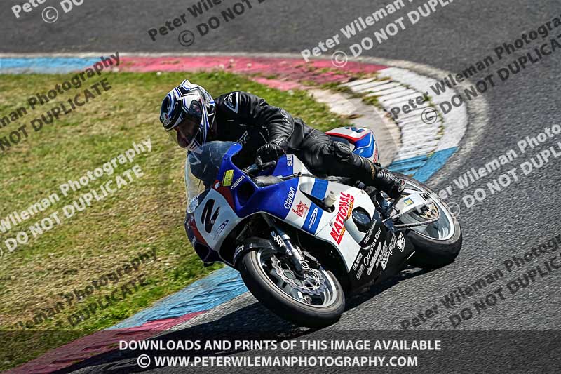 enduro digital images;event digital images;eventdigitalimages;mallory park;mallory park photographs;mallory park trackday;mallory park trackday photographs;no limits trackdays;peter wileman photography;racing digital images;trackday digital images;trackday photos